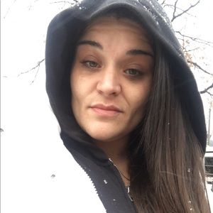 Meet your Posher, Brittney